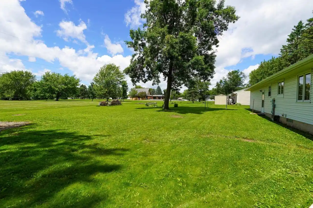 Homes for sale in Abbotsford, WI | 303 S 2nd Lane Lane, Abbotsford, WI 54405 | MLS# 22602804