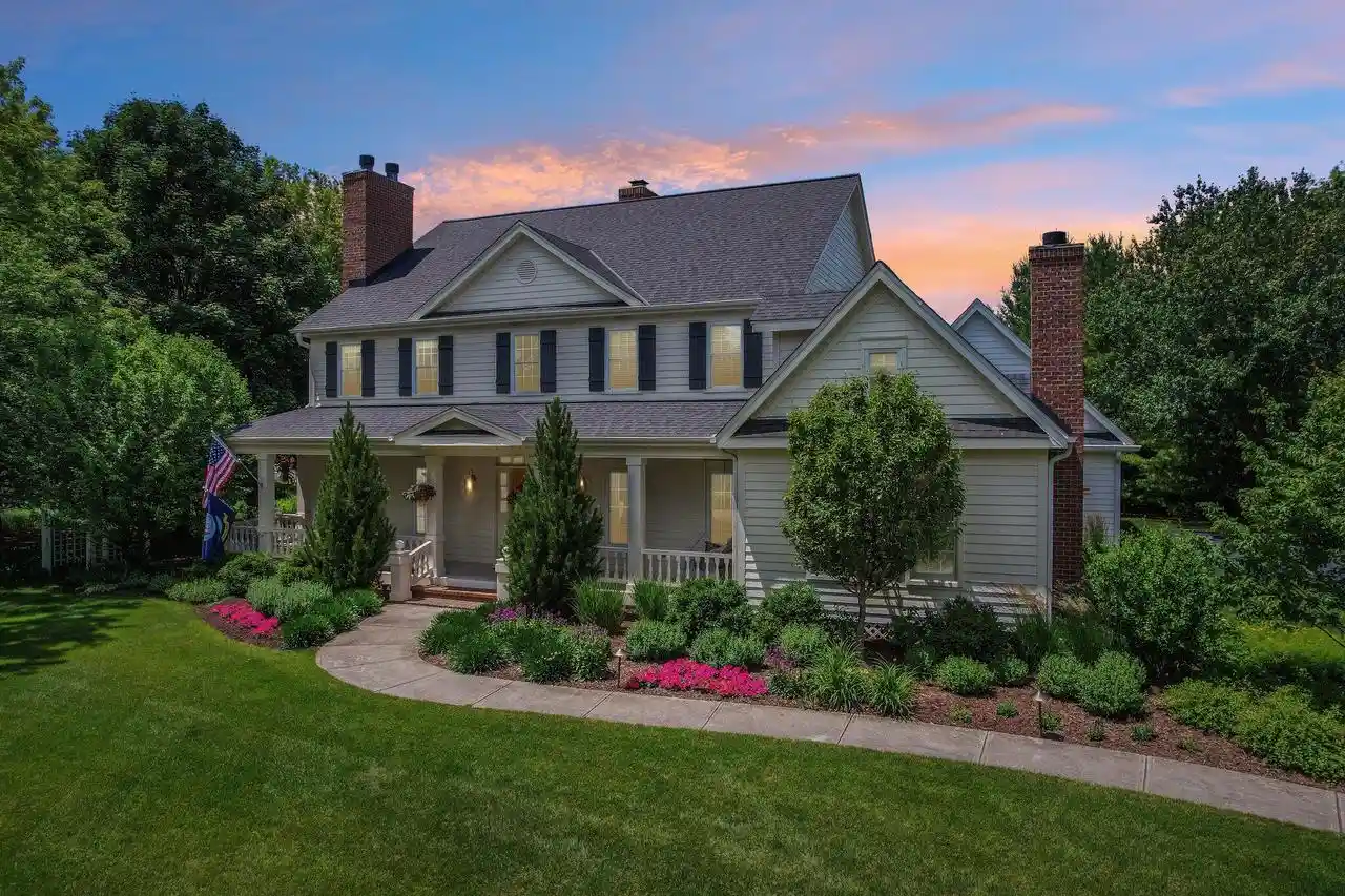 2nd image of 191 Fieldstone Road Road, Delafield, WI 53018 | MLS# 1968151