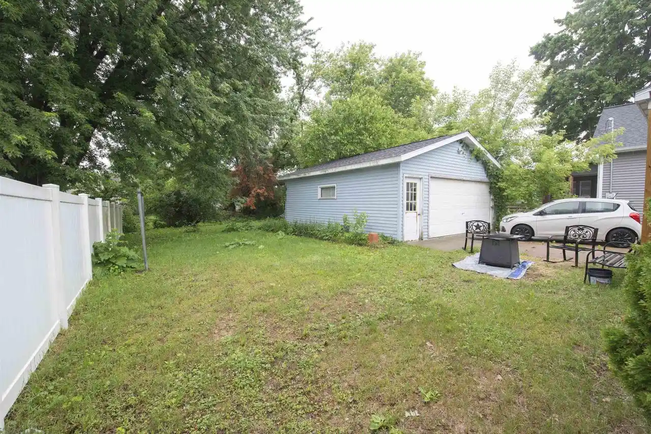 2nd image of 617 Fourth Avenue Avenue, Stevens Point, WI 54481 | MLS# 22602822