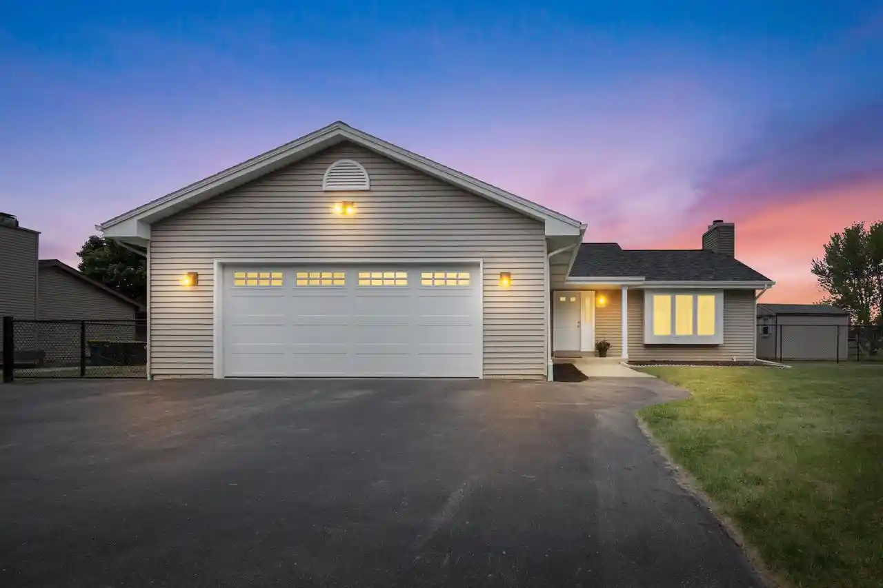 1st image of 3800 E Elm Road Road, Oak Creek, WI 53154 | MLS# 1968181