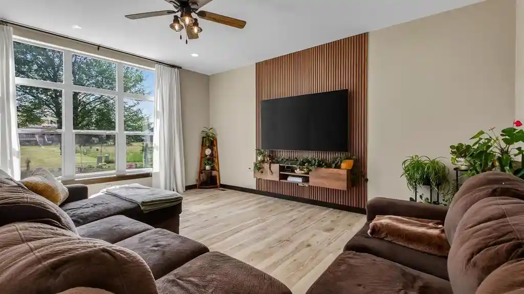 2nd image of 4020 John Hart Pl Pl, Eau Claire, WI 54703 | MLS# 1602386
