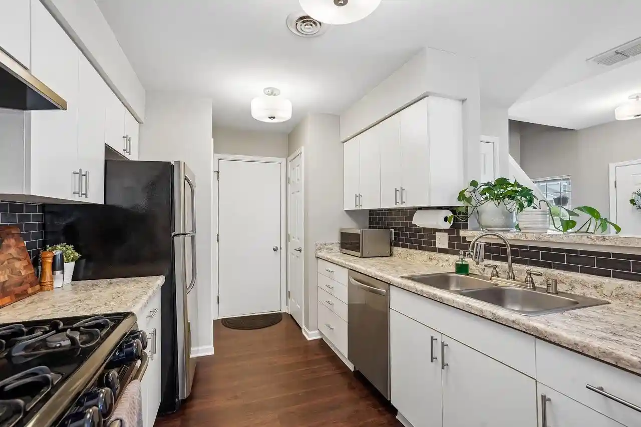 5th image of 2941 Holborn Circle Circle, Madison, WI 53718 | MLS# 2026266