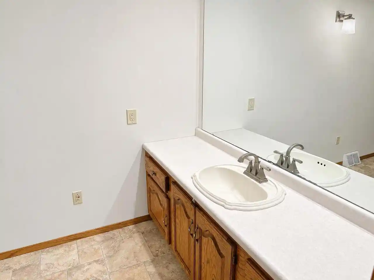 2nd image of 1412 N 40th Street Street, Sheboygan, WI 53081 | MLS# 1968200