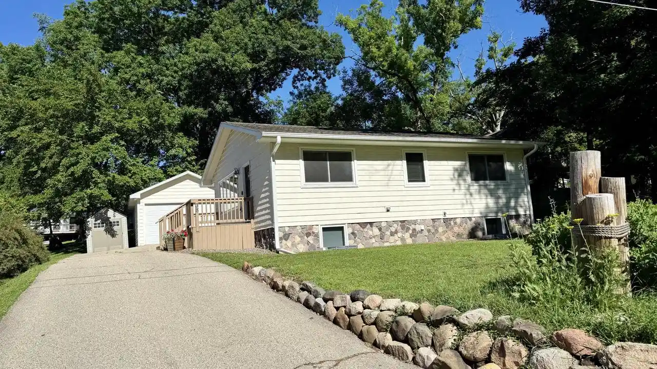 Homes for sale in Williams Bay, WI | 38 Oakwood Street Street, Williams Bay, WI 53191 | MLS# 1968233
