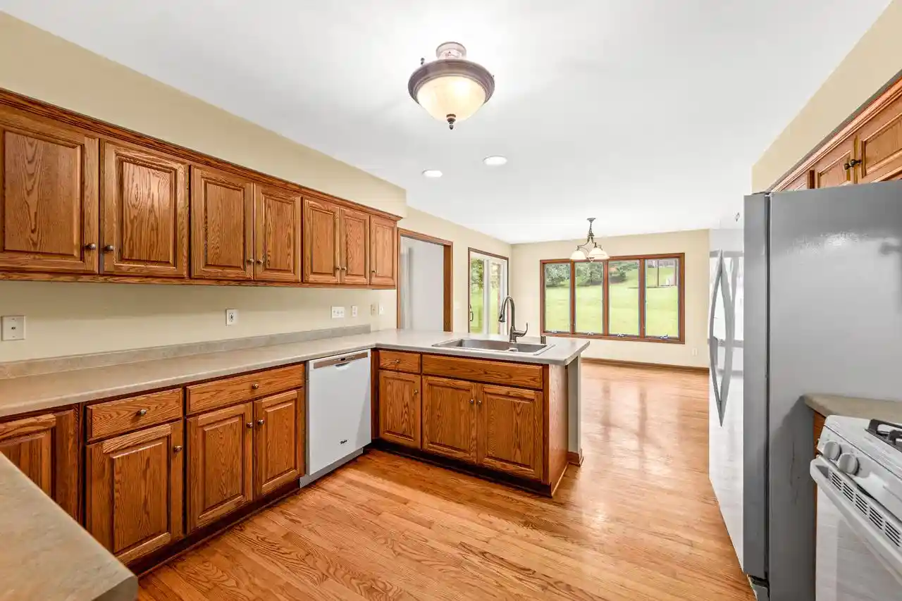 2nd image of W270n2568 Orchard Lane Lane, Pewaukee, WI 53072 | MLS# 1968255