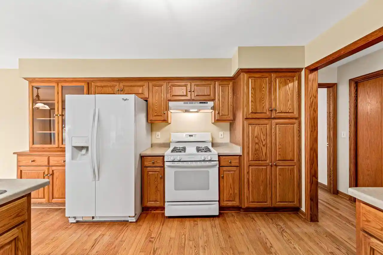 3rd image of W270N2568 Orchard Lane Lane, Pewaukee, WI 53072 | MLS# 1968255