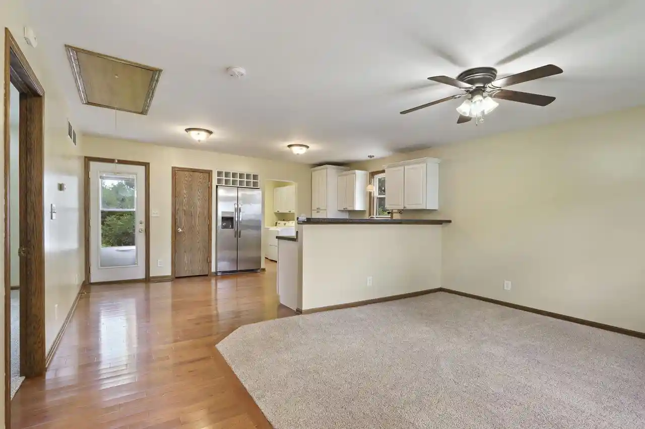 4th image of 28430 117Th Street Street, Trevor, WI 53179 | MLS# 1968263