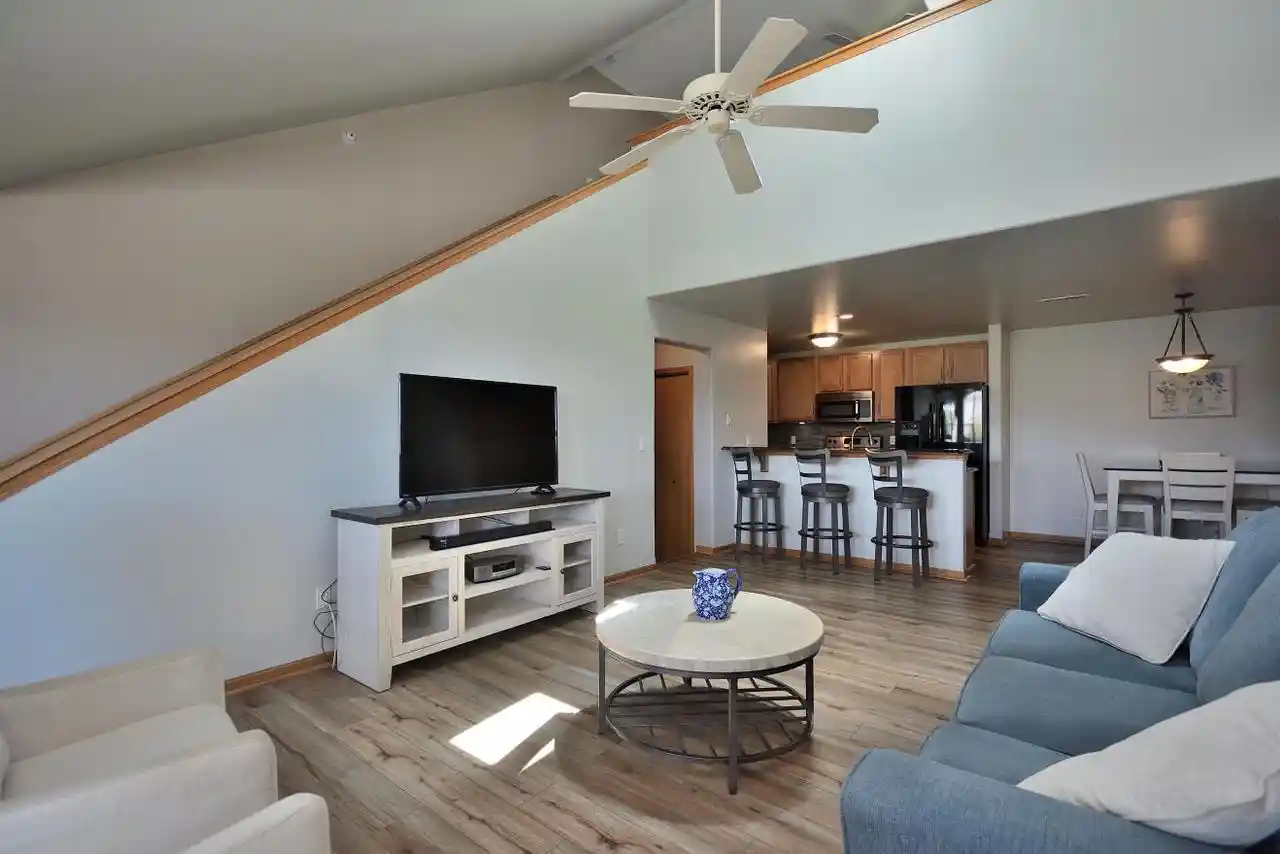 Homes for sale in Franklin, WI | 2955 W Drexel Avenue Avenue #414, Franklin, WI 53132 | MLS# 1968279