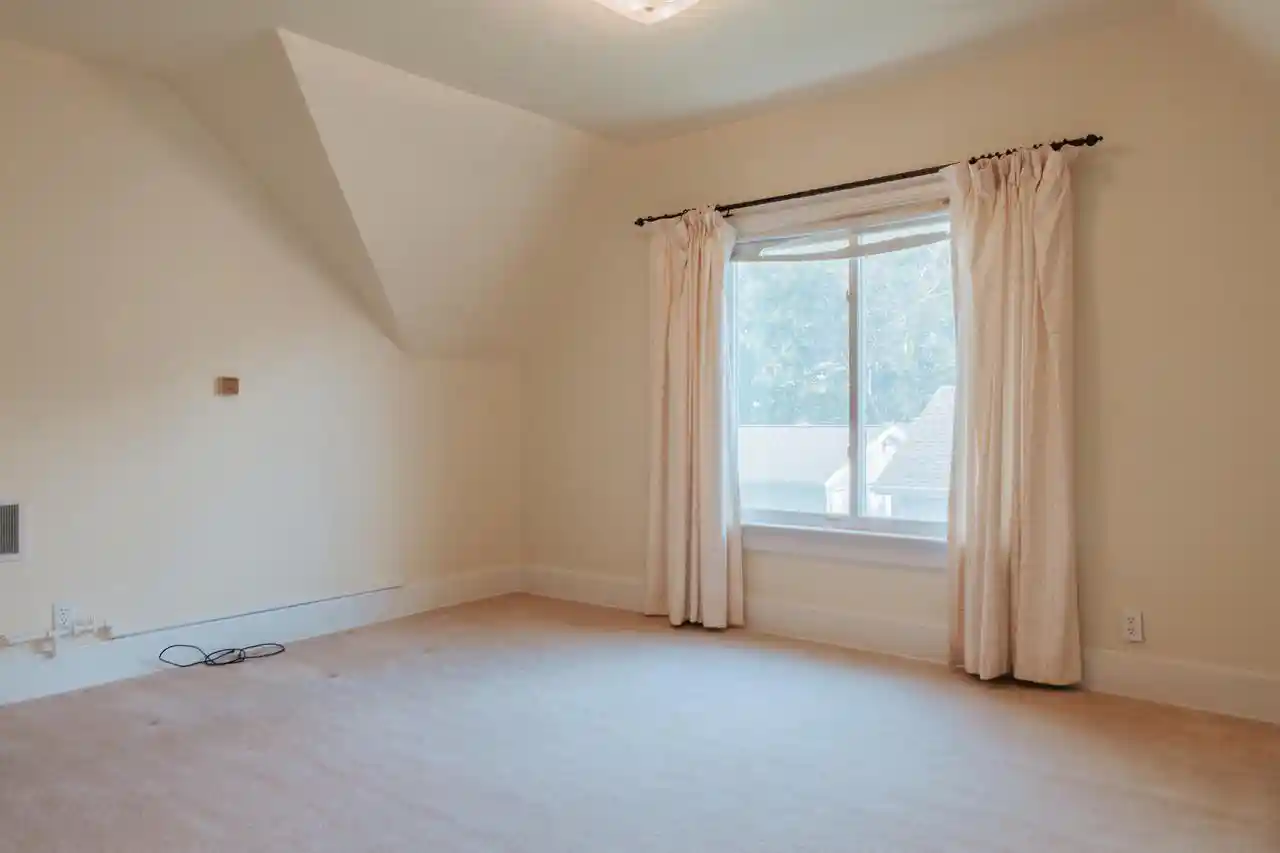 Photo 3 of Single family home for sale at 1405 S 13Th Street Street, Manitowoc, WI 54220 | MLS# 1968281 | Listing updated on 2026-08-11