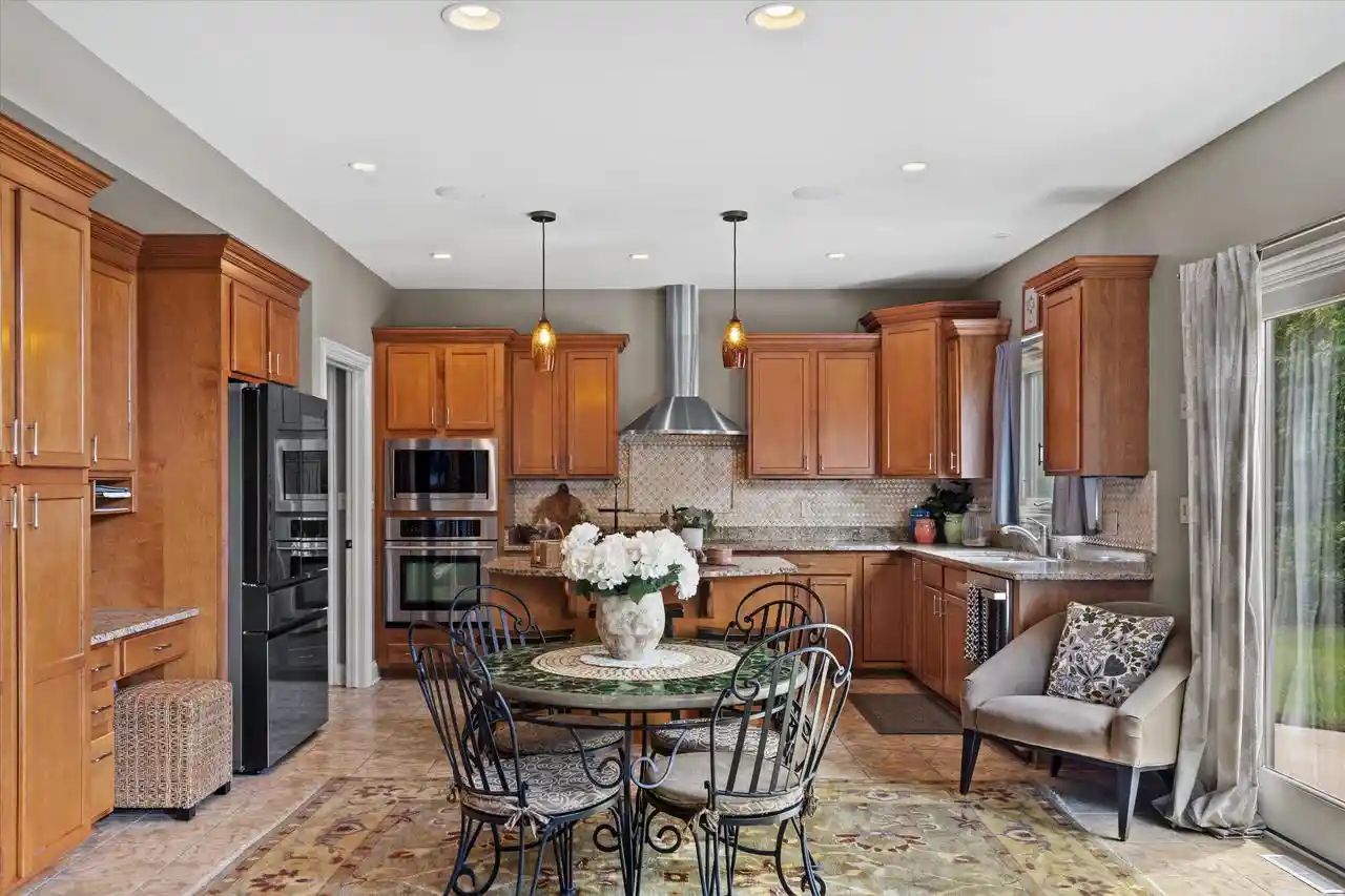 4th image of 1822 Coach House Court Court, Mount Pleasant, WI 53406 | MLS# 1968294