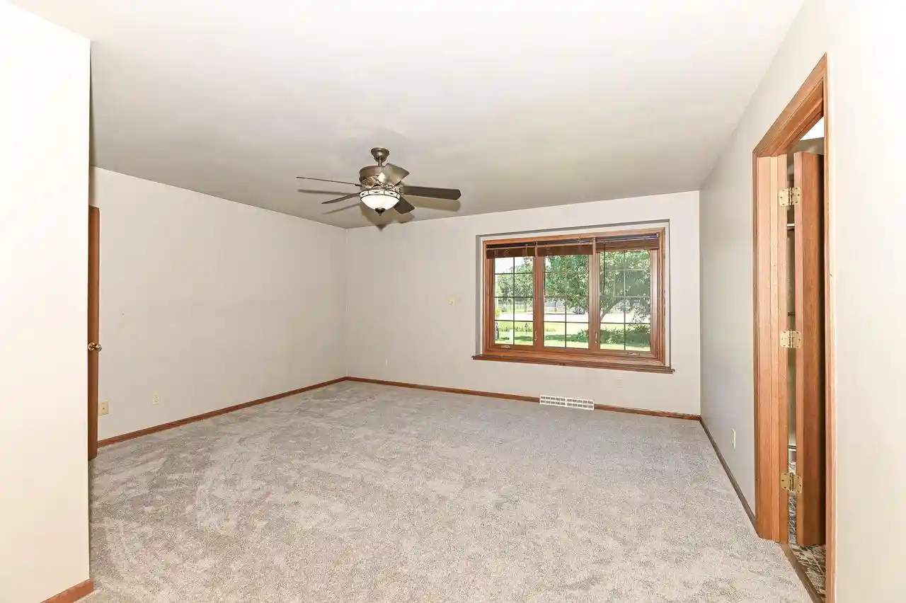 Homes for sale in Racine, WI | 8203 Northwestern Avenue Avenue, Racine, WI 53406 | MLS# 1968304