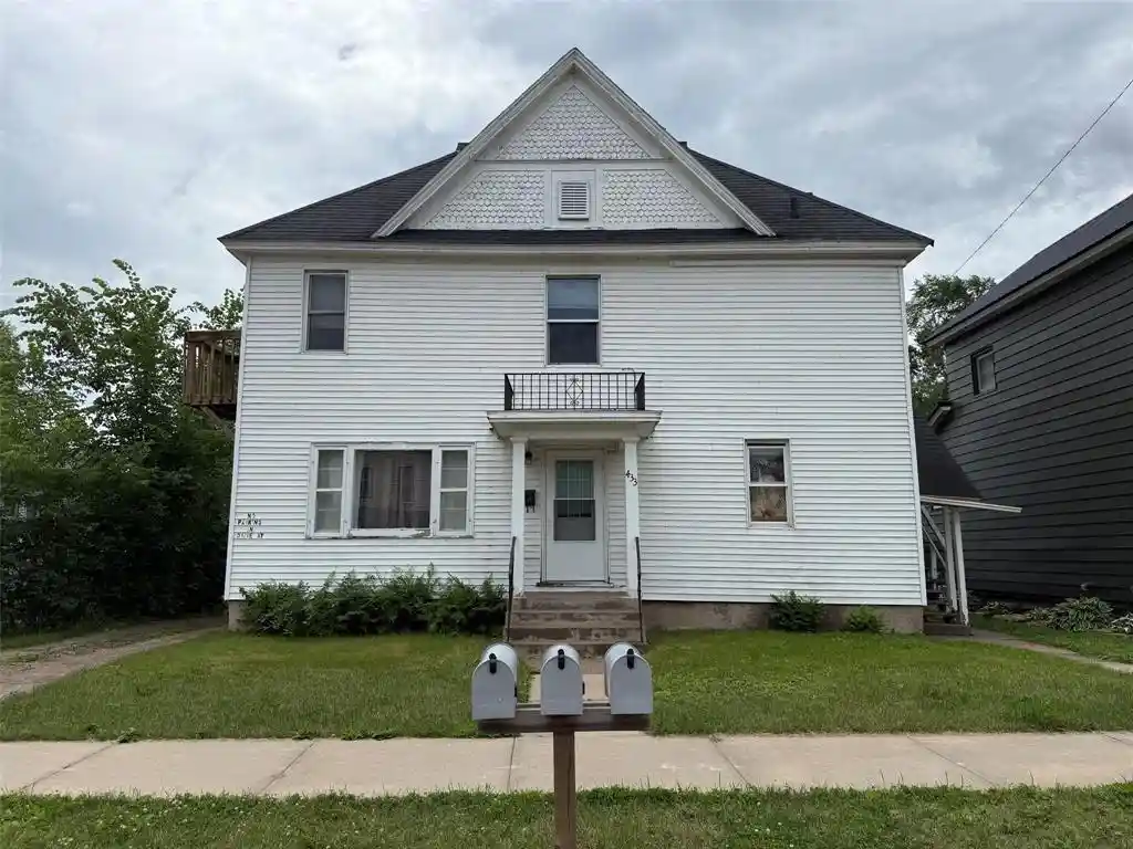 1st image of 433 Vine Street Street #3, Eau Claire, WI 54703 | MLS# 1602409