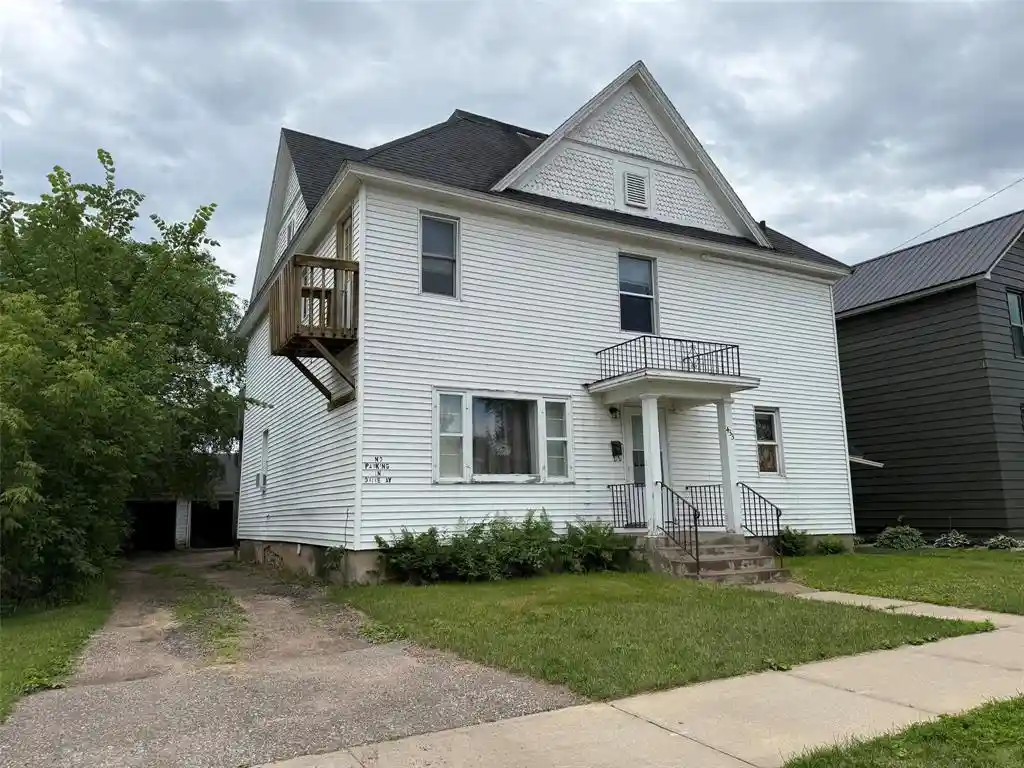 2nd image of 433 Vine Street Street #3, Eau Claire, WI 54703 | MLS# 1602409