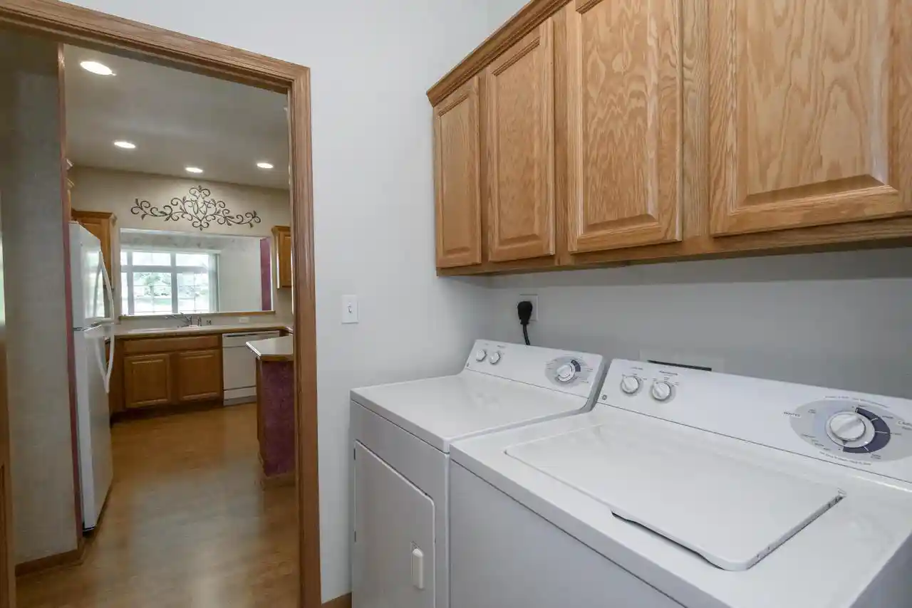 Homes for sale in Greenfield, WI | 5394 S Butterfield Way Way, Greenfield, WI 53221 | MLS# 1968319