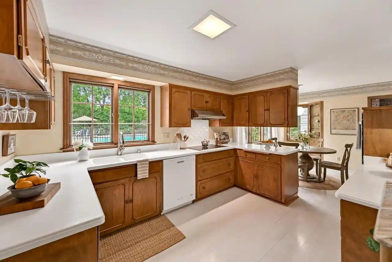 5th image of 12500 Stephen Pl Pl, Elm Grove, WI 53122 | MLS# 1968324
