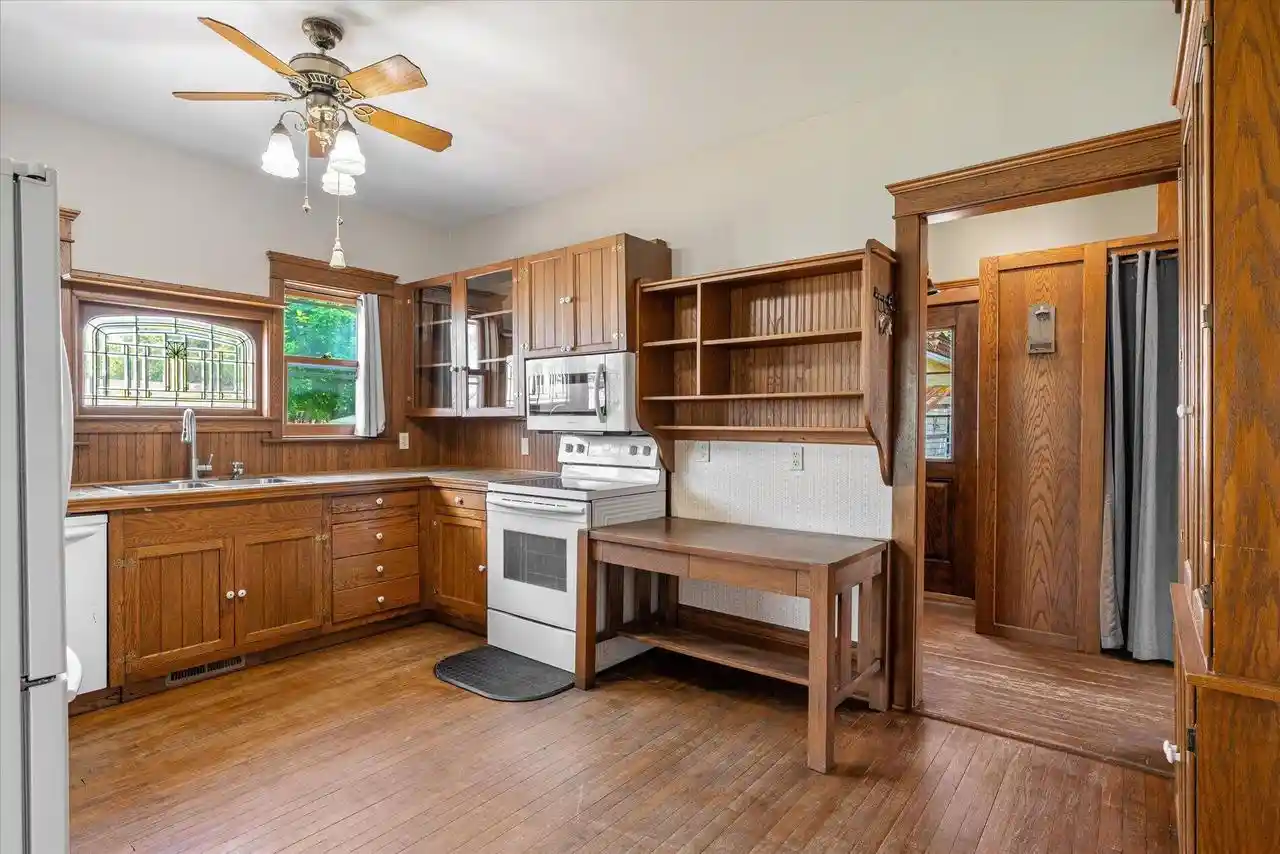 Homes for sale in Westby, WI | 103 Coon Prairie Avenue Avenue, Westby, WI 54667 | MLS# 1968328