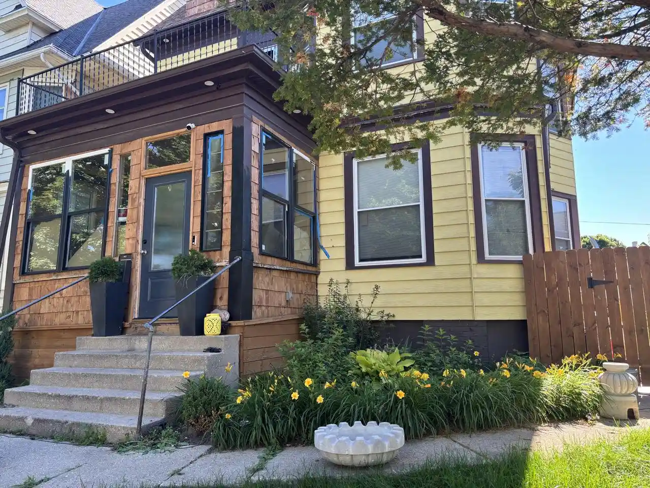 Photo 2 of Single family home for sale at 1928 N 33rd Street Street, Milwaukee, WI 53208 | MLS# 1968329 | Listing updated on 2026-08-17