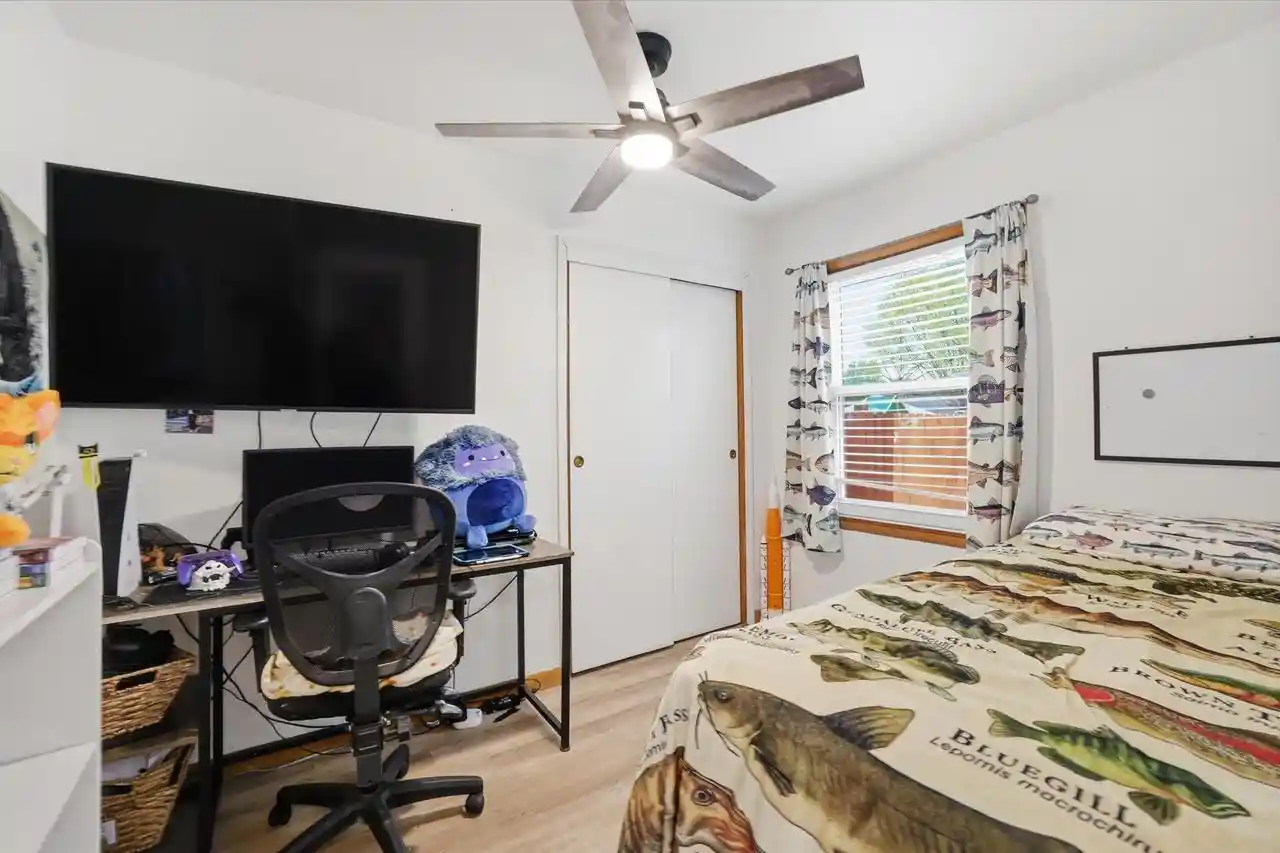 Photo 3 of Single family home for sale at 6800 W Ohio Avenue Avenue, Milwaukee, WI 53219 | MLS# 1968348 | Listing updated on 2026-09-08