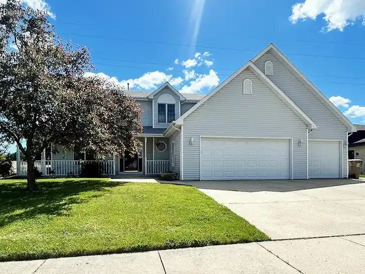 1st image of 2215 28 Th Avenue Avenue, Kenosha, WI 53140 | MLS# 1968355