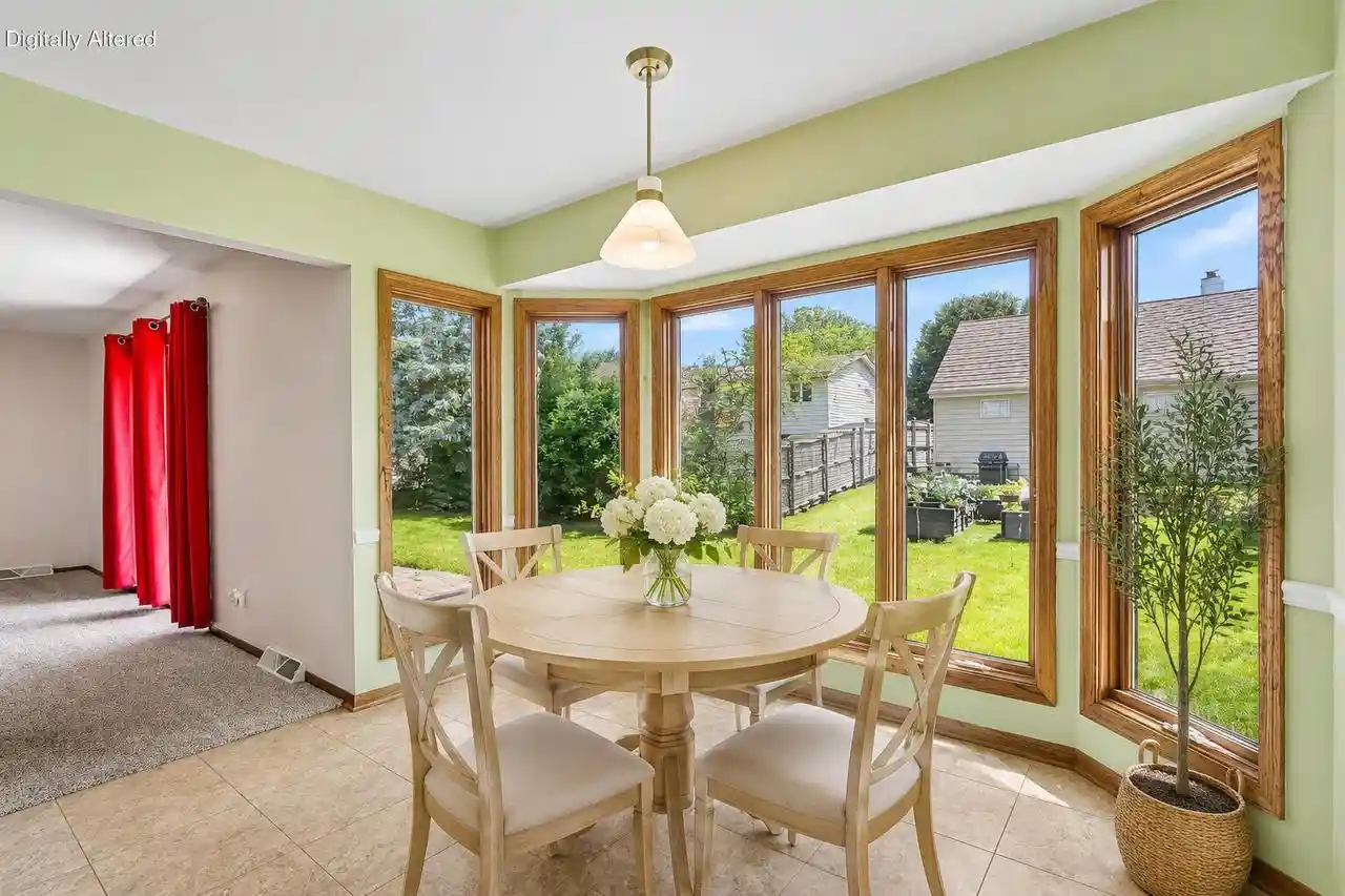 Homes for sale in West Bend, WI | 715 Tamarack Dr E, West Bend, WI 53095 | MLS# 1968367