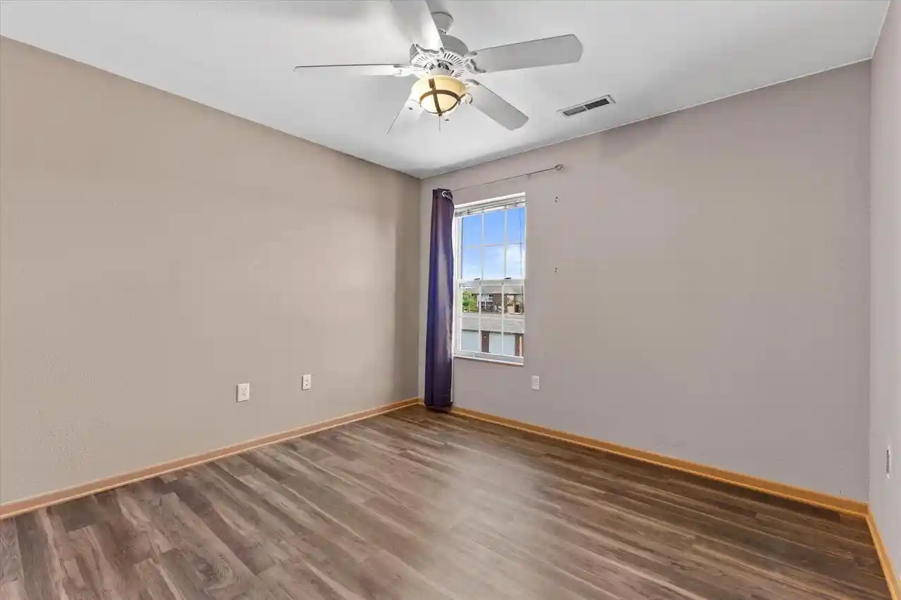 5th image of 6746 100Th Pl Pl #unit E, Pleasant Prairie, WI 53158 | MLS# 1968369