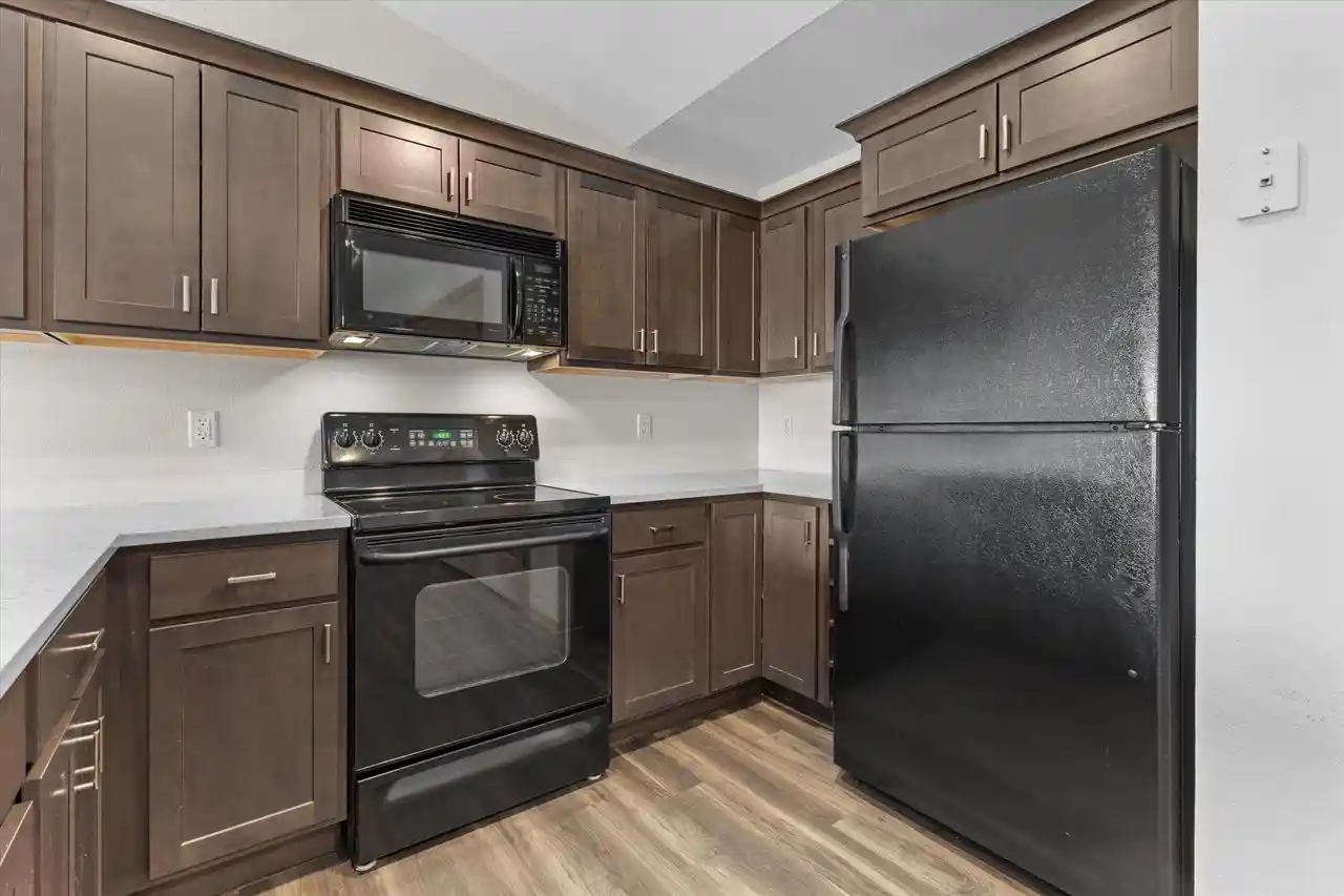 2nd image of 6746 100th Pl Pl, Pleasant Prairie, WI 53158
