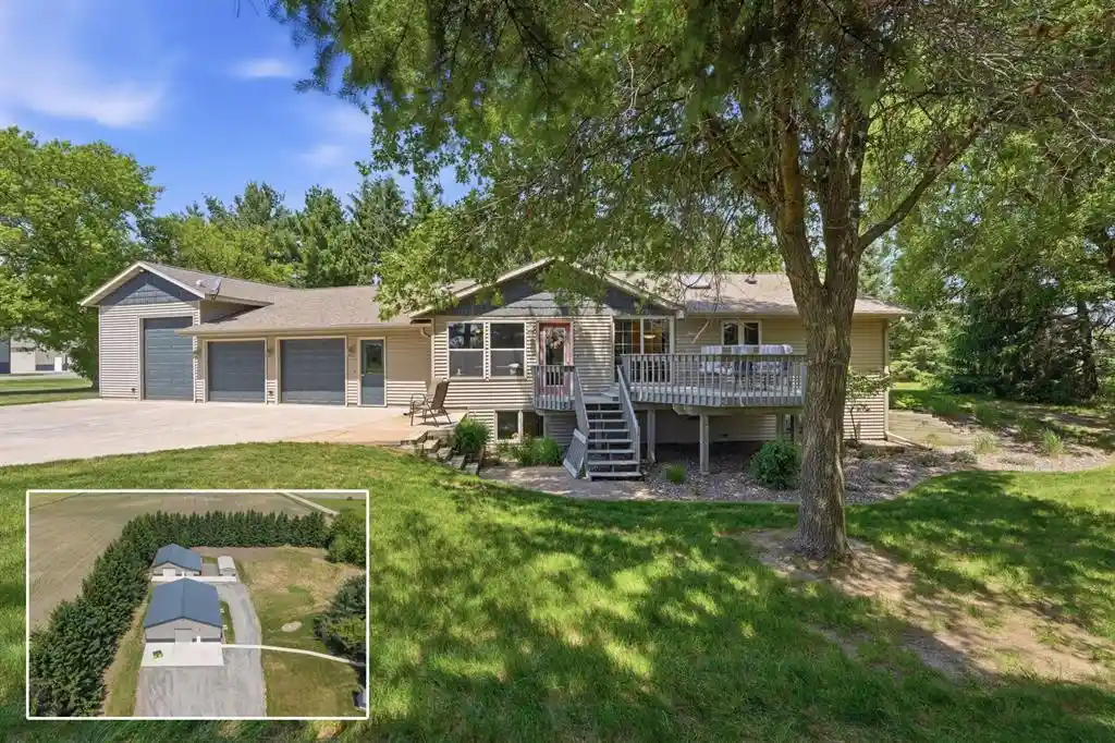 Homes for sale in Cadott, WI | 22946 100th Avenue Avenue, Cadott, WI 54727 | MLS# 1602429