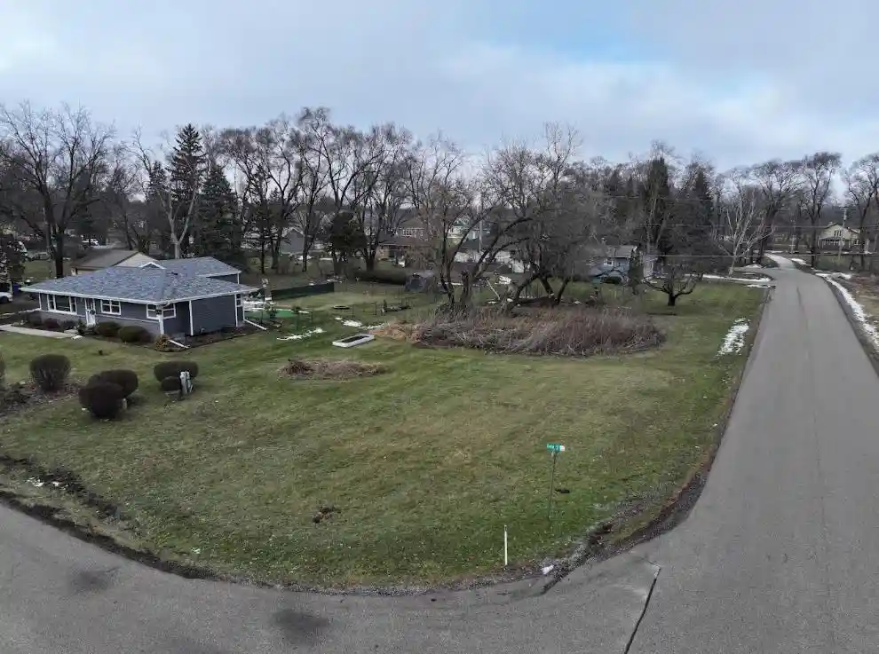 5th image of 34 Ervins Pl Pl, Sussex, WI 53089 | MLS# 2026359