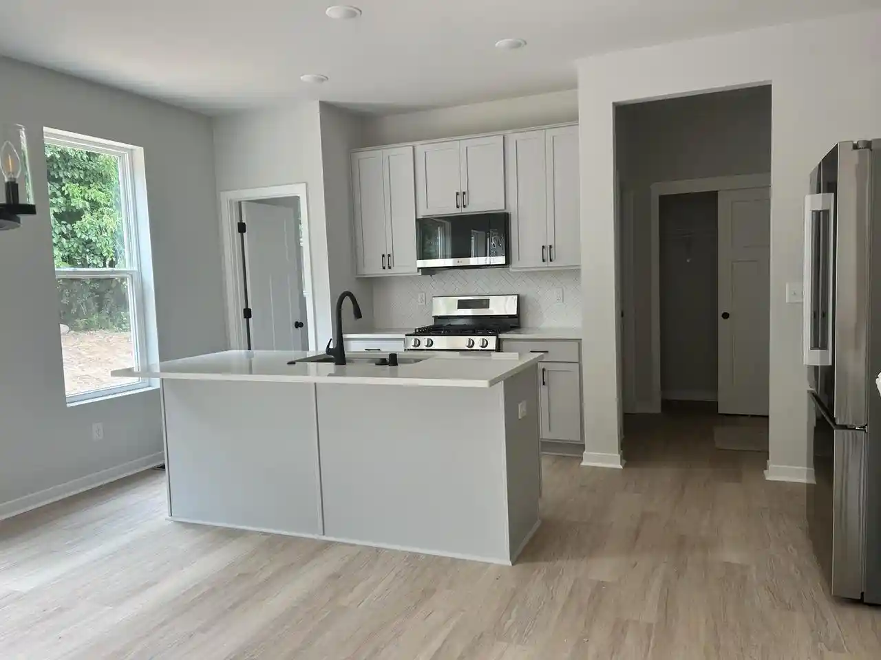 32nd image of 1131 Mt Vernon Dr Dr, Hartford, WI 53027 | MLS# 1968417