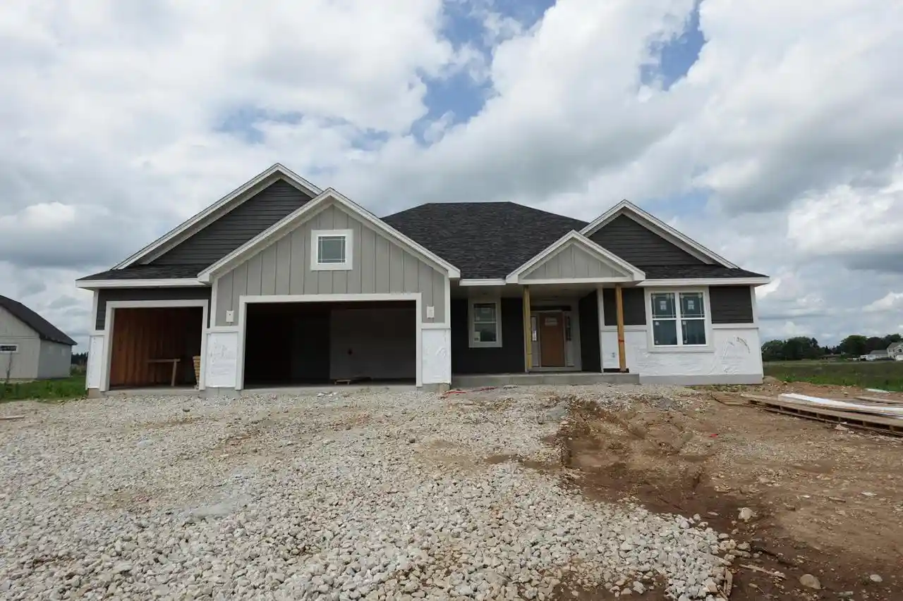 1st image of N80w27710 Meadow Bliss Dr Dr, Hartland, WI 53029 | MLS# 1968432