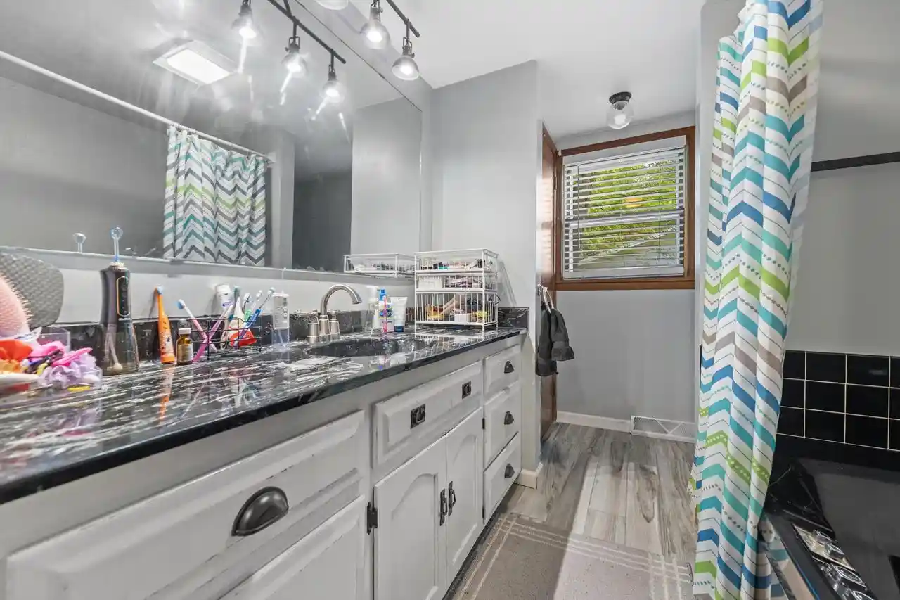 4th image of N132W18286 Rockfield Road Road, Richfield, WI 53076 | MLS# 1968435