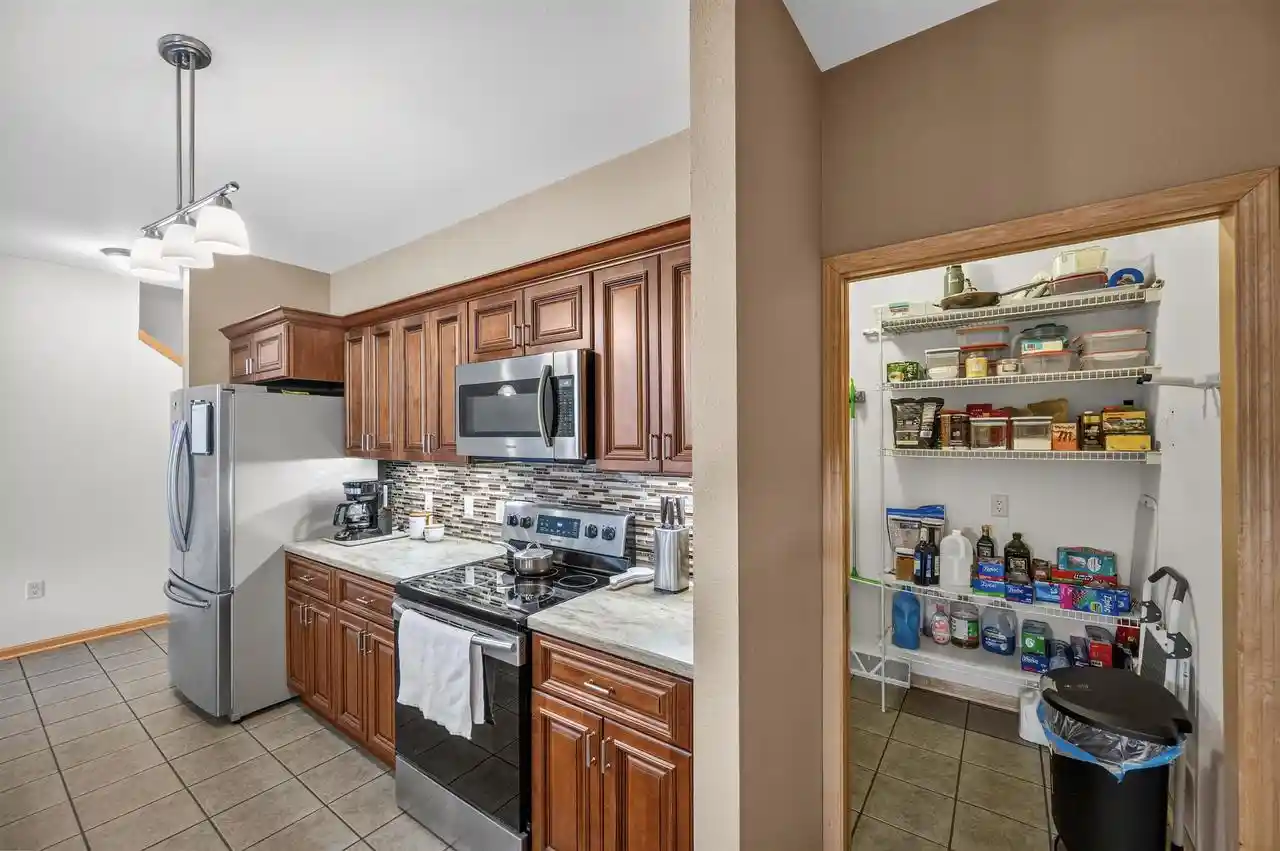 Photo 4 of Condo for sale at 737 Clardell Dr Dr, Sun Prairie, WI 53590 | MLS# 2026379 | Listing updated on 2026-08-24