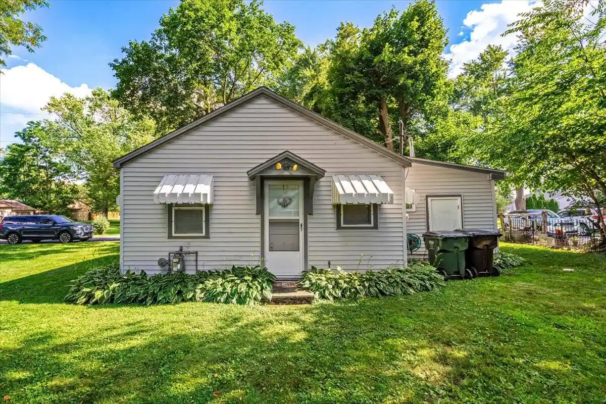 Homes for sale in Genoa City, WI | W1044 Anemone Road Road, Genoa City, WI 53128 | MLS# 1968450