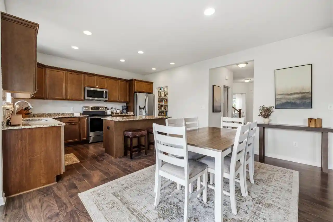 2nd image of 1298 Juniper Lane Lane, Oconomowoc, WI 53066 | MLS# 1968457