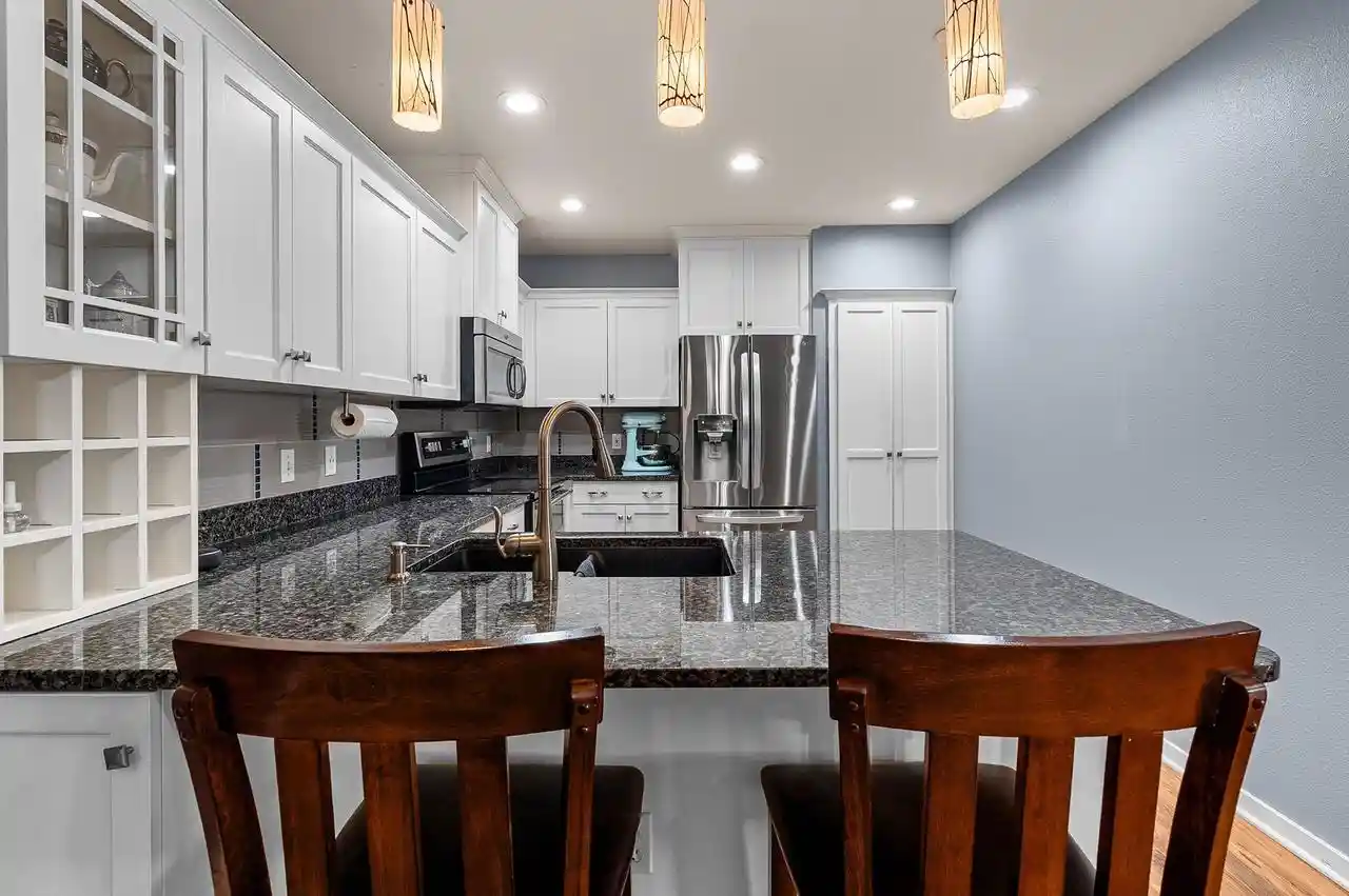 2nd image of 118 S Washington #114B, Green Bay, WI 54301 | MLS# 50327770