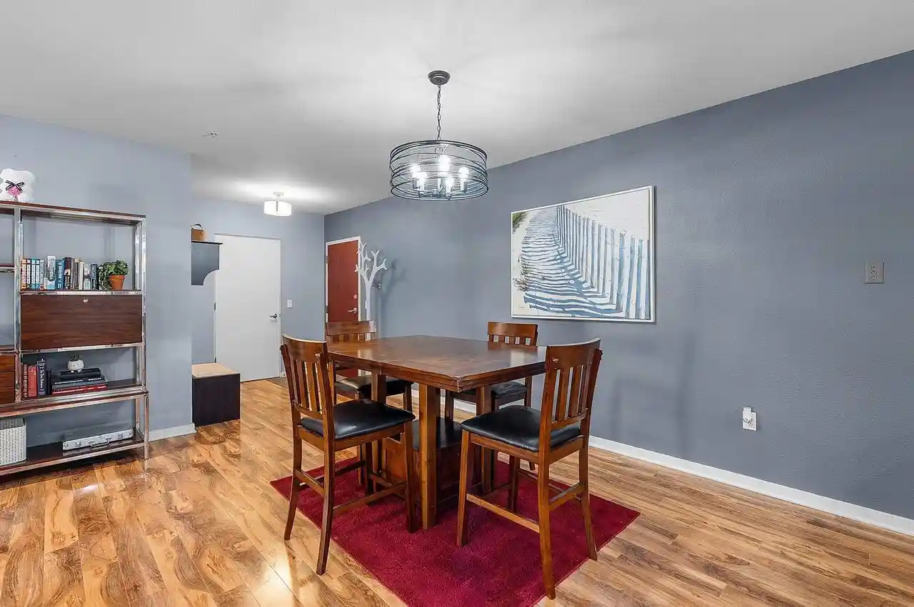 2nd image of 118 S Washington, Green Bay, WI 54301