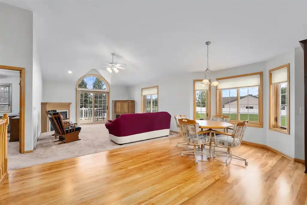 3rd image of 4274 Mill Ridge Cir Cir Cir, Eau Claire, WI 54703