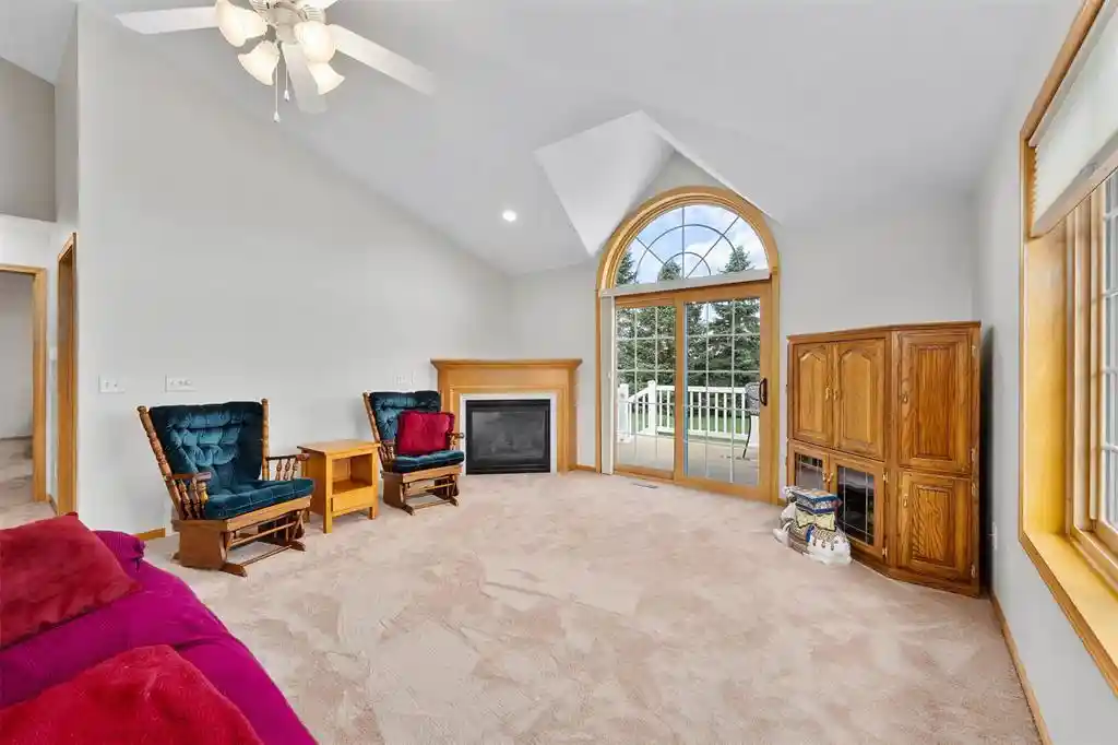 5th image of 4274 Mill Ridge Cir Cir Cir, Eau Claire, WI 54703