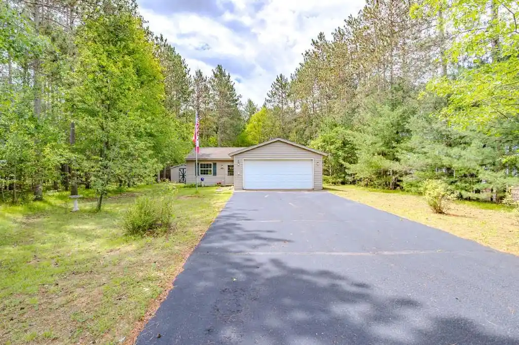 Homes for sale in Mosinee, WI | 1067 Russell Street Street, Mosinee, WI 54455 | MLS# 22602852