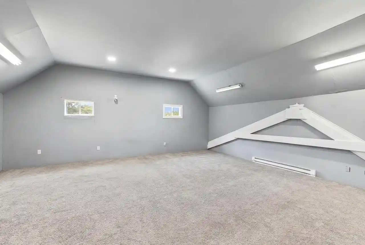 2nd image of 516 N 14th St St, Sheboygan, WI 53081