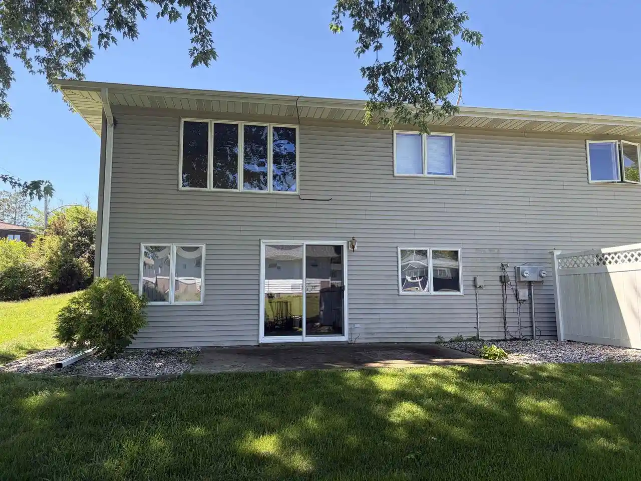 Homes for sale in Dodgeville, WI | 400 Lora Court Court, Dodgeville, WI 53533 | MLS# 2026409