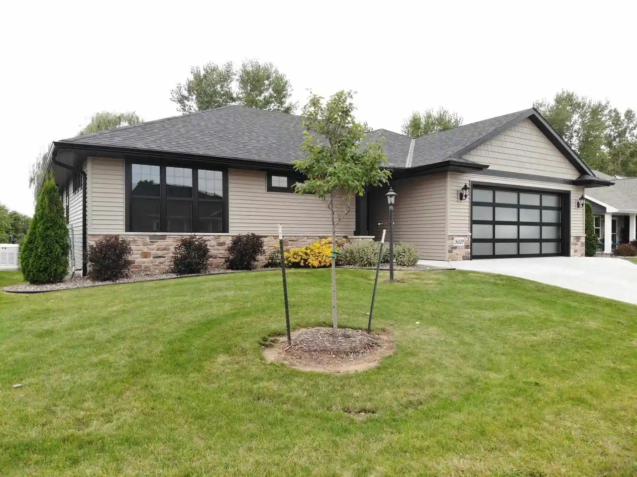 1st image of 5039 N Milkweed Trail Trail, Appleton, WI 54913 | MLS# 50327795