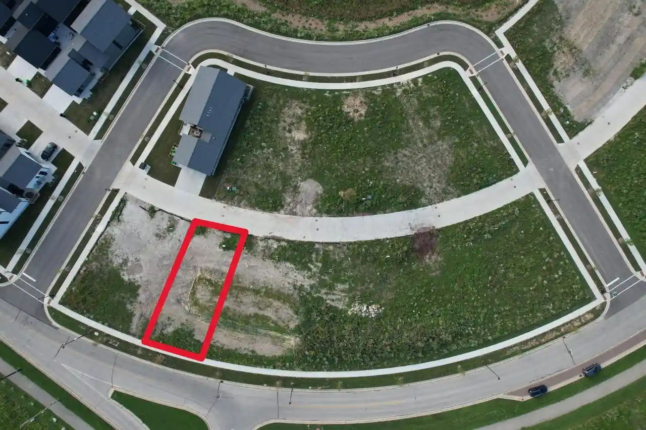 1st image of 9479 E Lake Vista Parkway Parkway, Oak Creek, WI 53154 | MLS# 1968268