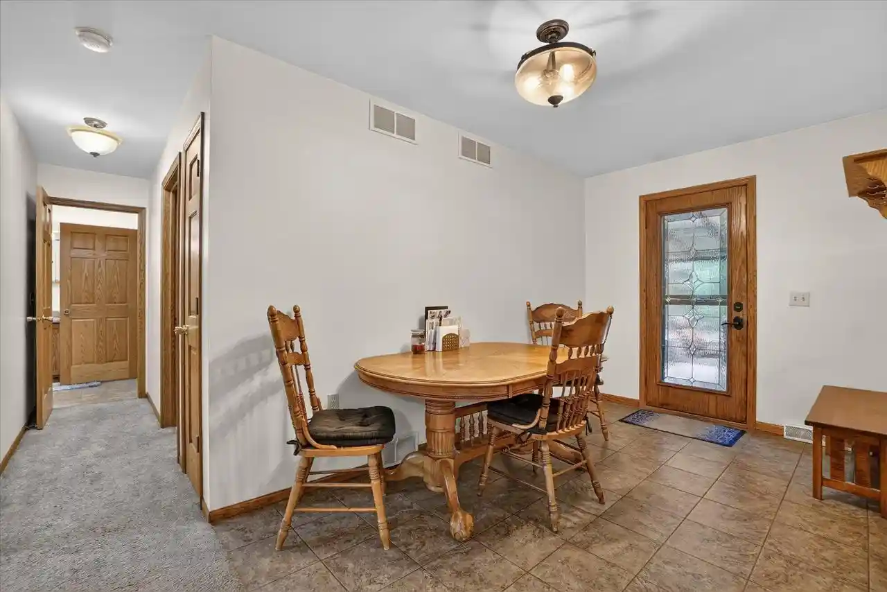 Homes for sale in Evansville, WI | 6702 N Abey Court Court, Evansville, WI 53536 | MLS# 2026388