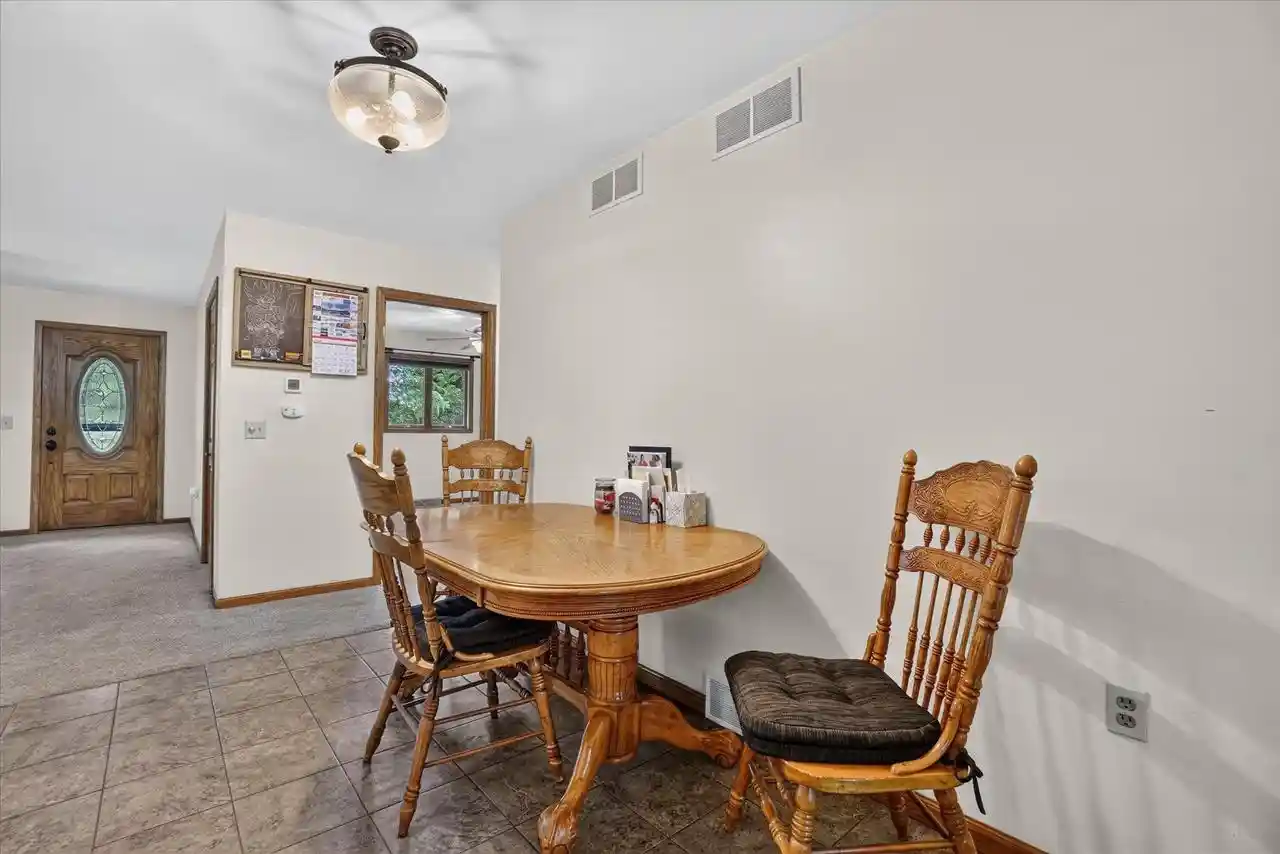 Homes for sale in Evansville, WI | 6702 N Abey Court Court, Evansville, WI 53536 | MLS# 2026388