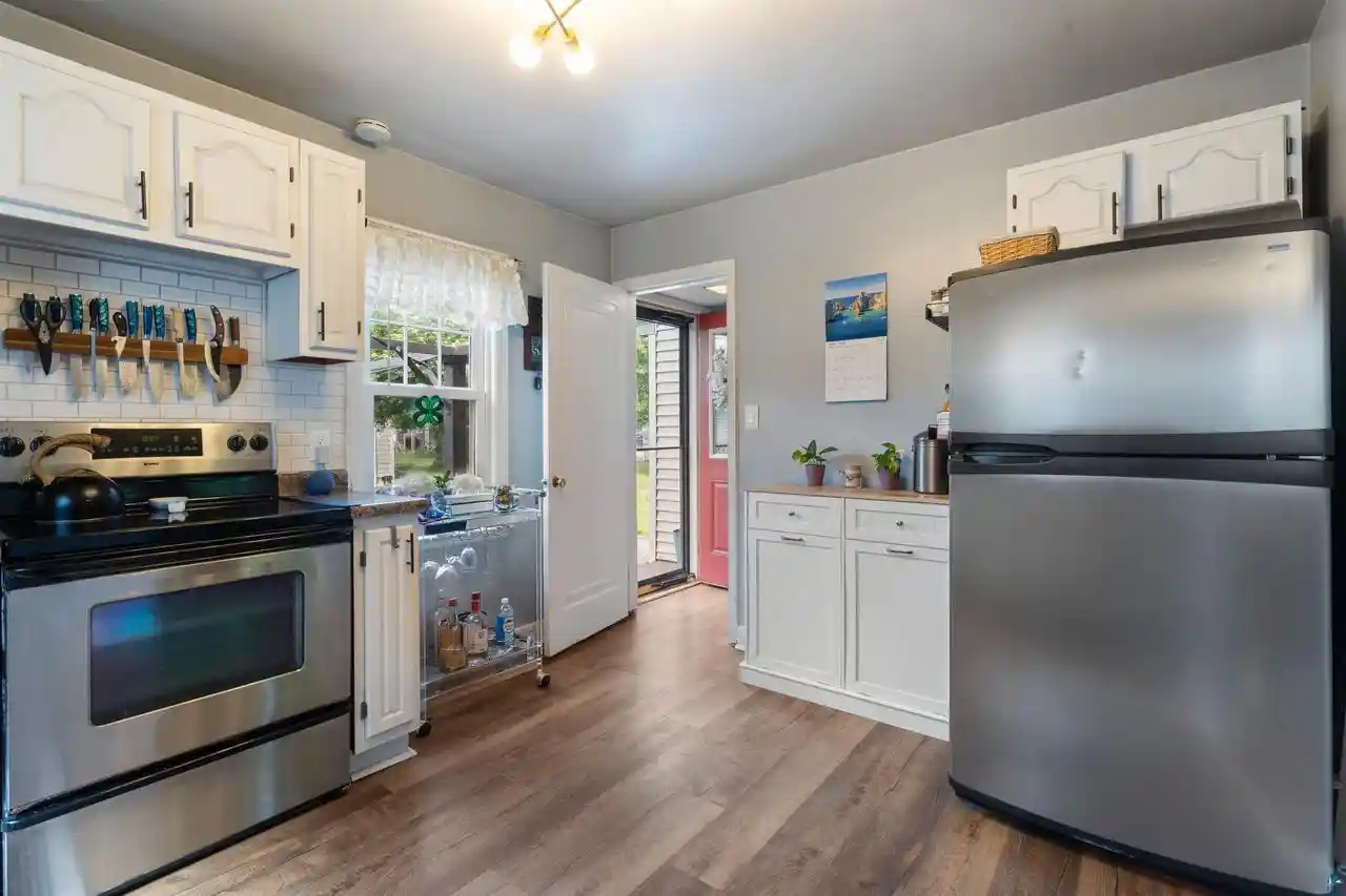 3rd image of 1716 E 6Th St St, Superior, WI 54880 | MLS# 6126209