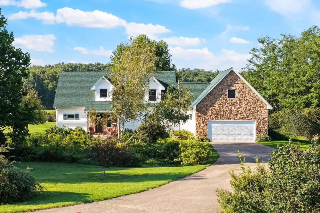 Photo 1 of Single family home for sale at W185 Hi Roller Cir, Albany, WI 53502 | MLS# 2026405 | Listing updated on 2026-09-17