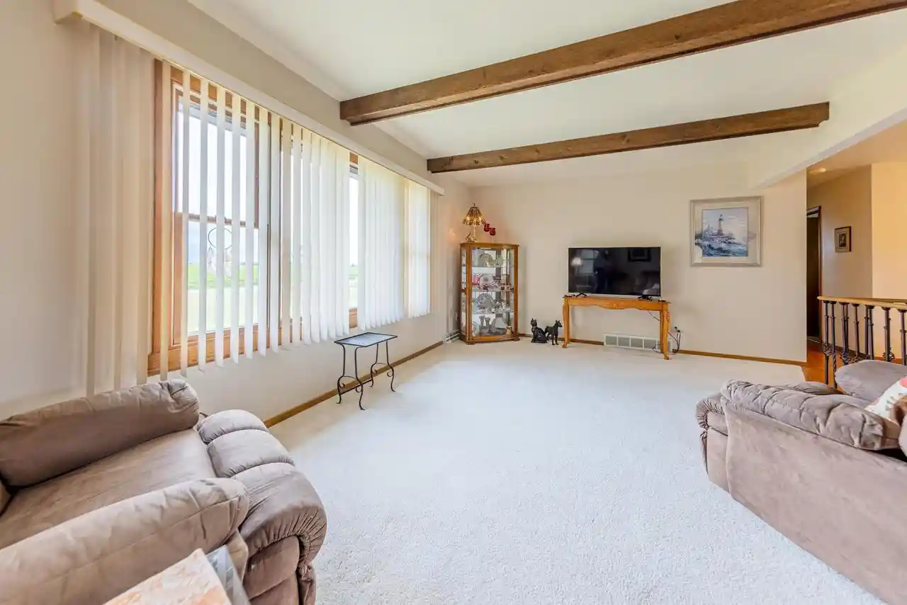 3rd image of 2410 E Oregon Trail Trail, Janesville, WI 53546 | MLS# 2026380