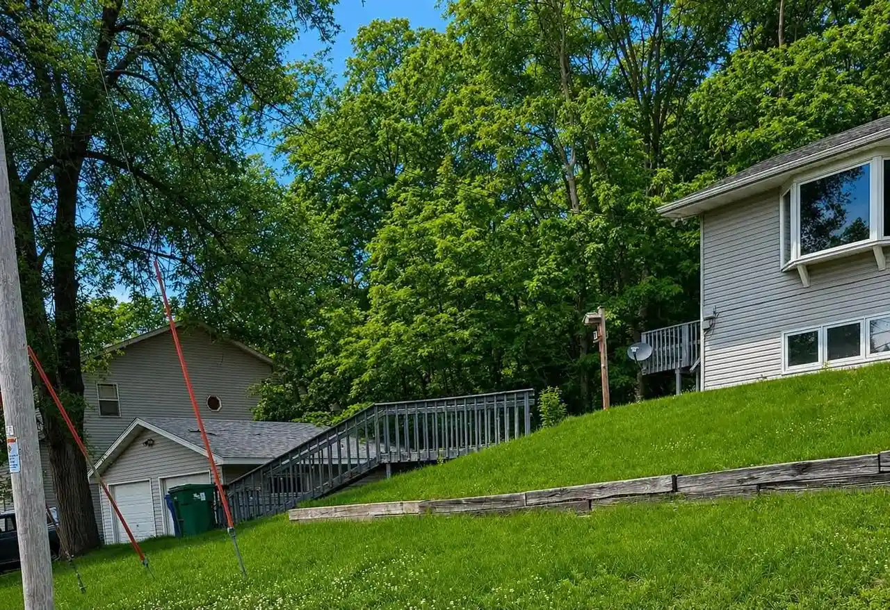 Photo 2 of Single family home for sale at 514 9th Avenue Avenue, Baraboo, WI 53913 | MLS# 2026356 | Listing updated on 2026-06-25