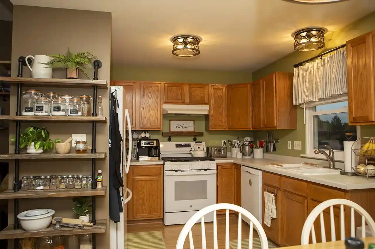 Homes for sale in Johnson Creek, WI | 225 Pioneer Dr Dr, Johnson Creek, WI 53038 | MLS# 2026274